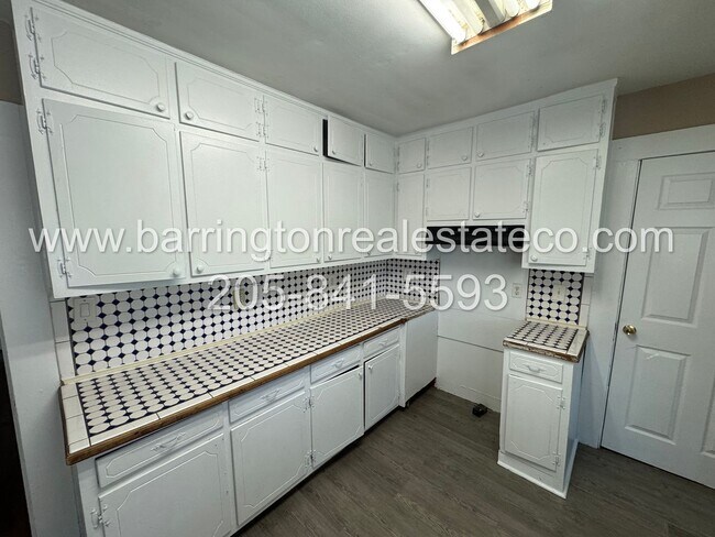 Foto del edificio - 1731 Mountain Dr