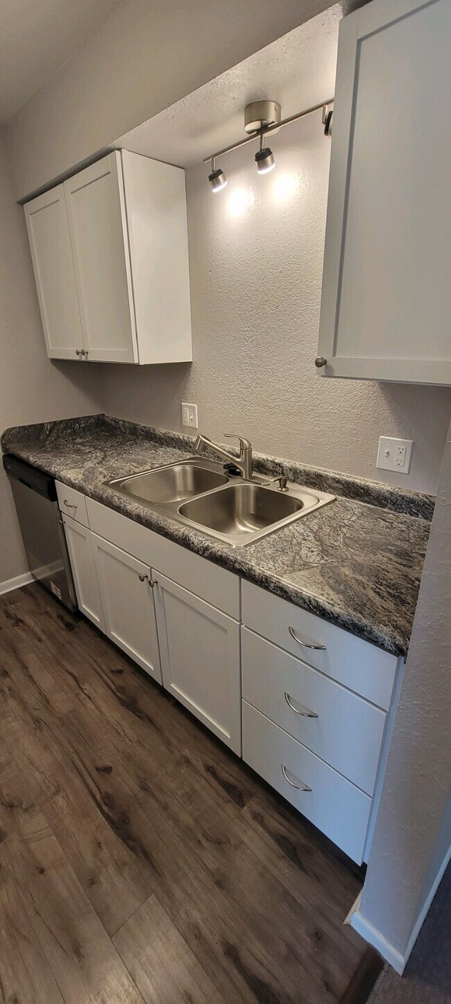 5400 Maple Rdg Unit 13, Haslett, MI 48840 Condo for Rent in Haslett