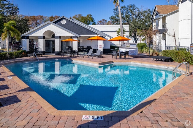 Building Photo - Cranes Landing