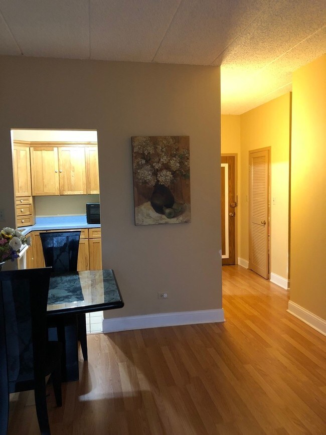 Building Photo - 9074 W Terrace Dr