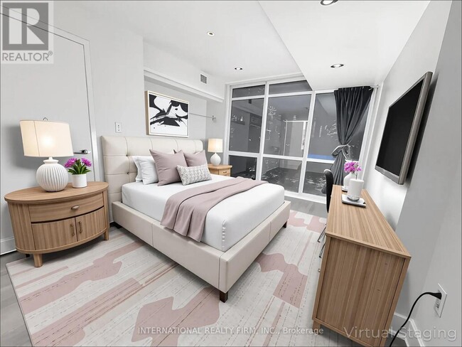 Building Photo - 15 Fort York Blvd