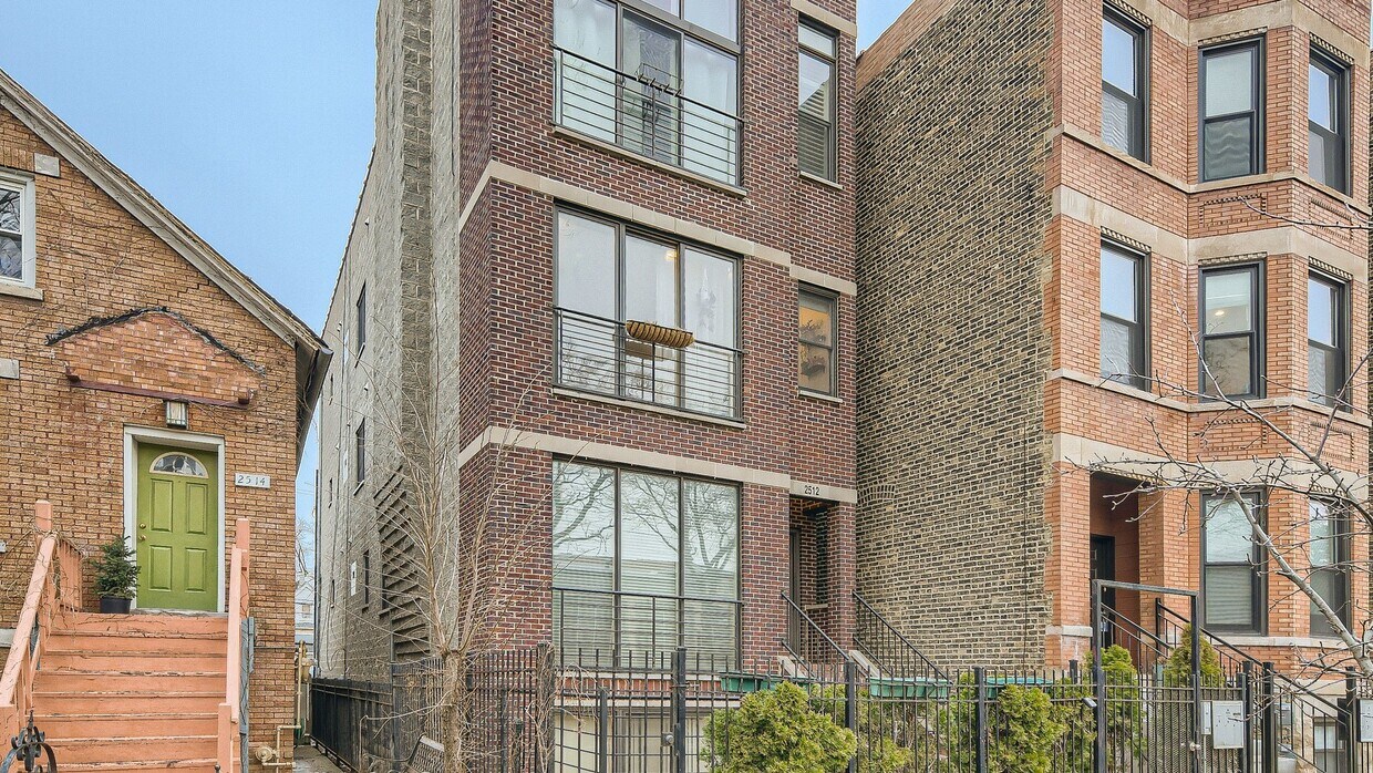 Primary Photo - 2512 W Thomas St
