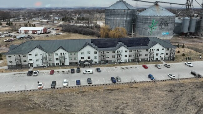  - Edge Apartments
