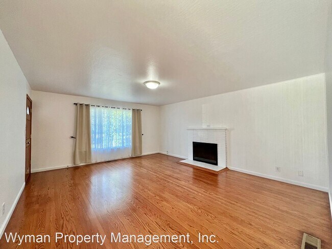 Building Photo - 3 br, 2 bath House - 3010 Stadium Avenue