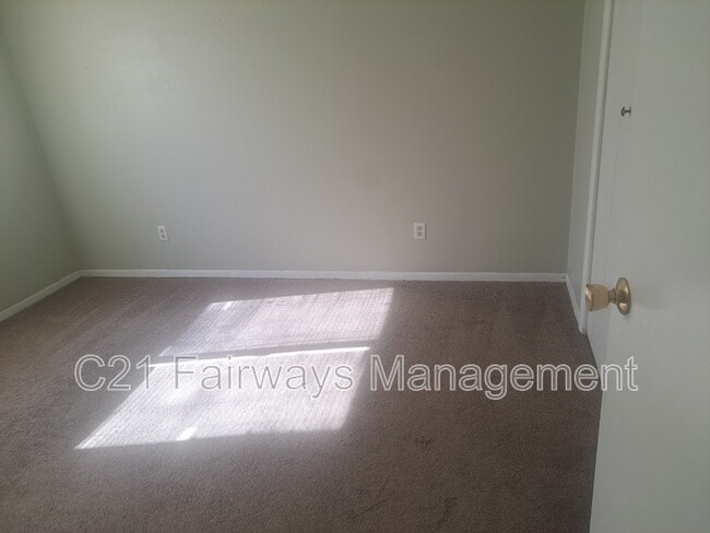 Foto del edificio - 115 N Water St