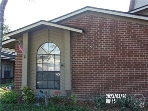 Building Photo - 459 Mall Blvd