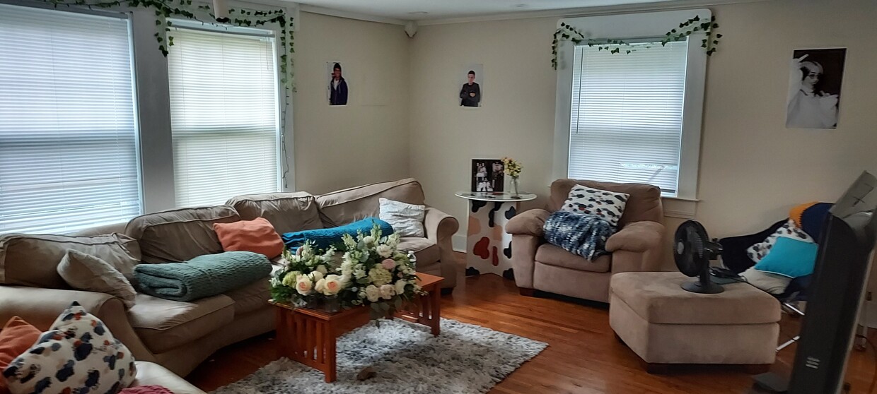Foto principal - 851 Evergreen Ave