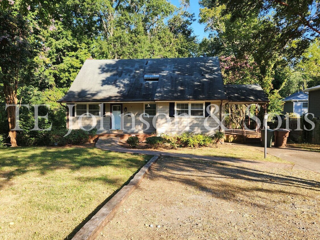 Primary Photo - Guilford Hills 3 Bedroom