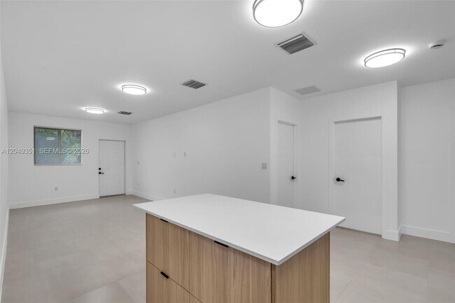 Foto del edificio - 6500 NW 21st Ave