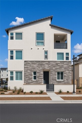 Building Photo - 501 Rail