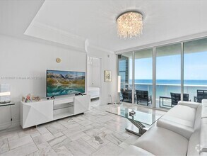 Building Photo - 18101 Collins Ave