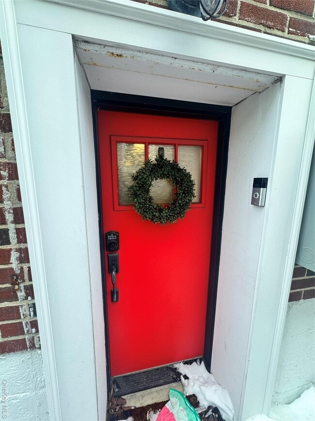 Building Photo - 570 Monroe Blvd