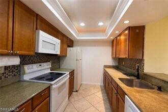 Building Photo - 3655 Boca Ciega Dr