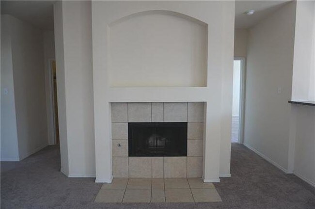 Building Photo - 5336 Sonoma Dr