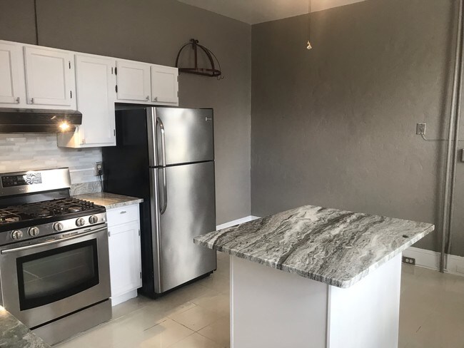 Cocina - 1340 S Hanover St