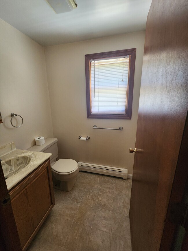 Foto del edificio - 41A Revere Cir