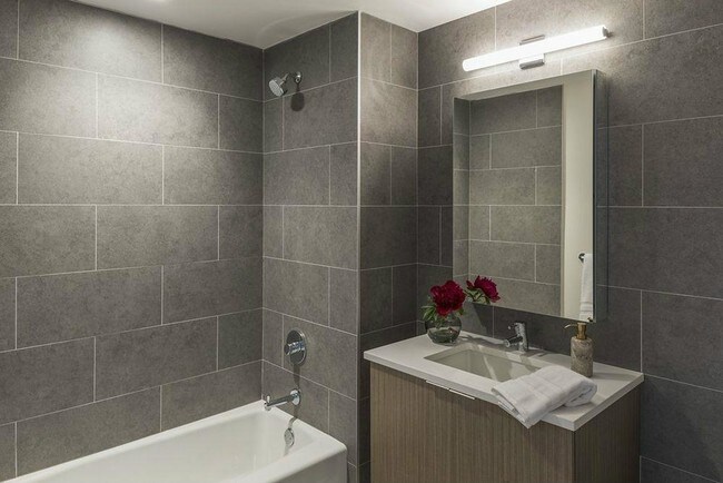 Foto del edificio - 3710 Crescent St