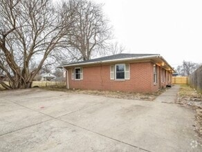 Building Photo - 117-117 Vanhorn Ave