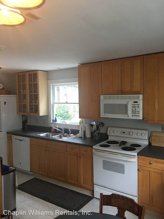 Building Photo - 3 br, 1.5 bath House - 603 Broome St.