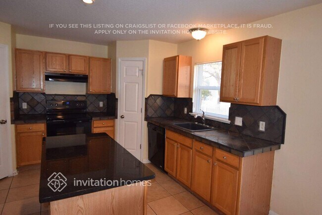 Foto del edificio - 2370 Sheila Dr