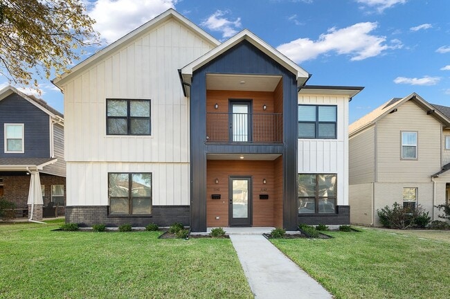 * MOVE IN SUMMER 6/19/2027 * 5 Bed 5.5 Bat... - * MOVE IN SUMMER 6/19/2027 * 5 Bed 5.5 Bat... House