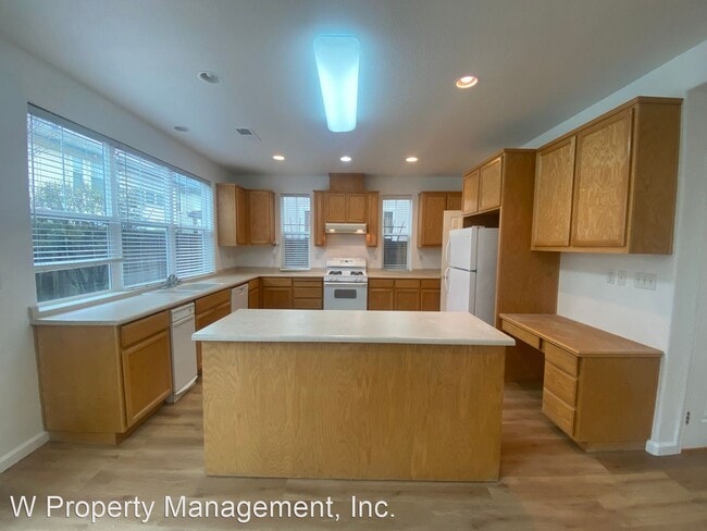 Building Photo - 3935 Arthur Ashe Cir