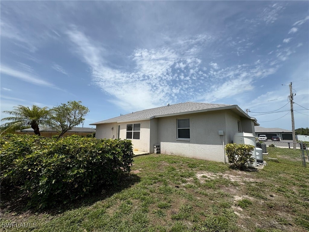 Foto del edificio - 2025 NW 7th Pl