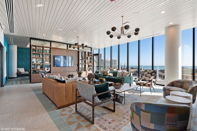 Building Photo - Albion Evanston