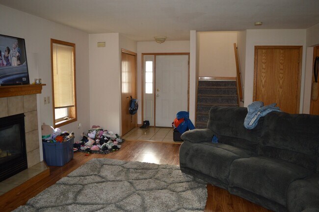 Foto del edificio - 1043 N Thompson Dr