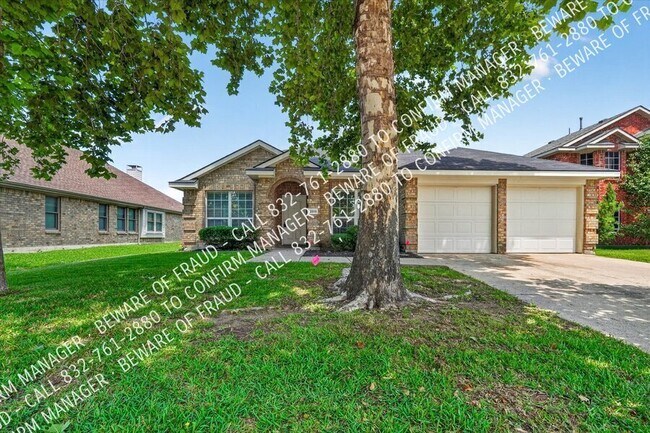 Foto del edificio - 2816 Blue Heron Dr