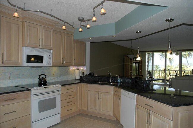 Building Photo - 5151 Isla Key Blvd S