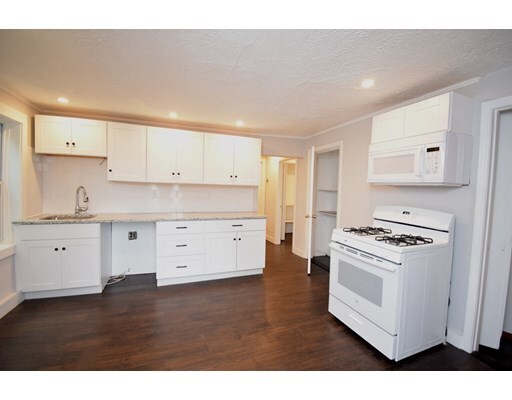 Building Photo - 20 Cameron St