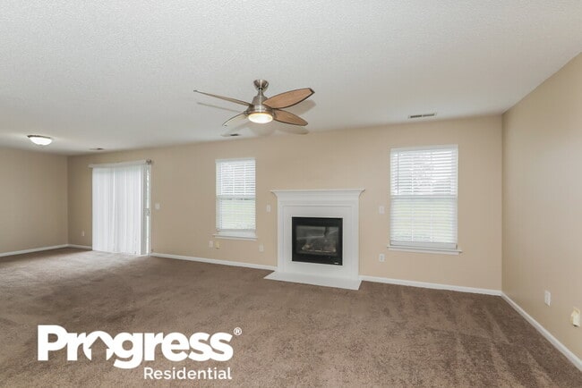 Building Photo - 1003 Fort Clapsop Ct