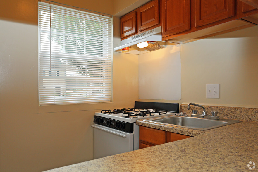 Hilton Village Townhomes Rentals Newport News, VA