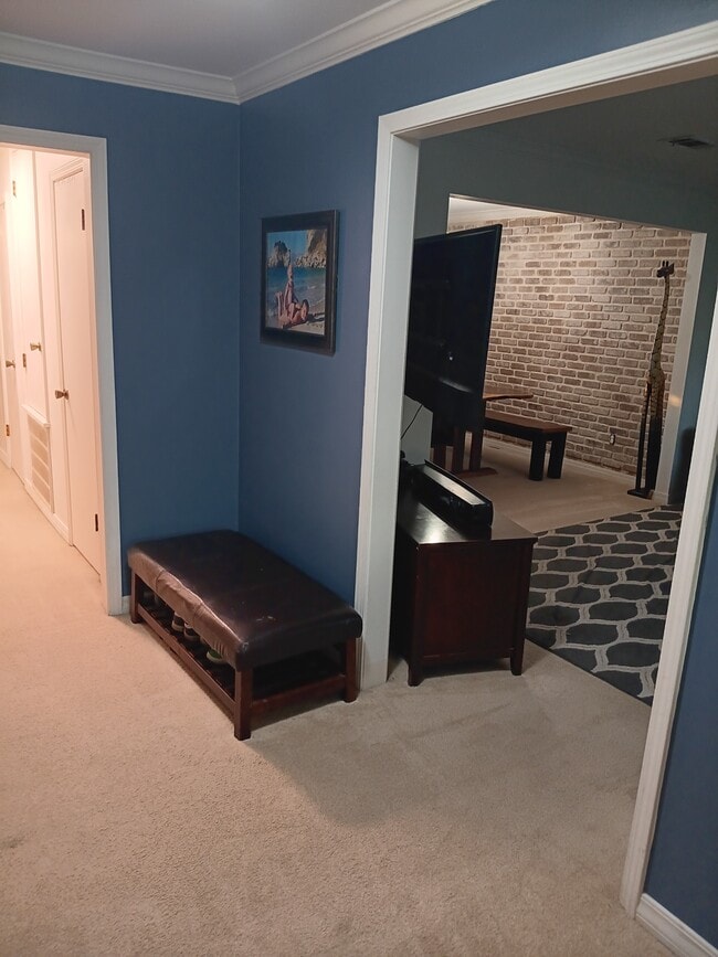 Building Photo - 2308 Wesley Cir