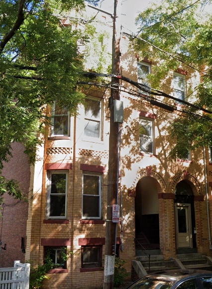 Building Photo - 129 Cedar St
