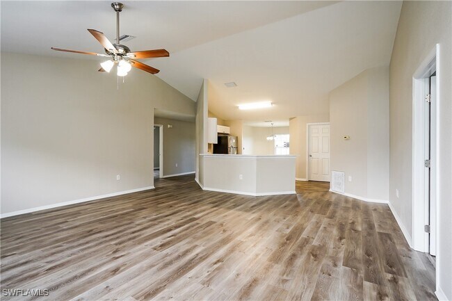 Building Photo - 1817 SW 12th Ln