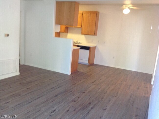 Foto del edificio - 3318 N Decatur Blvd