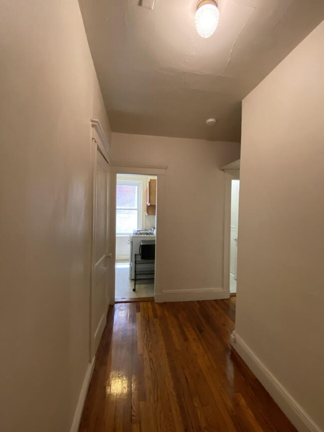 Foto del edificio - bedroom in Boston MA 02134