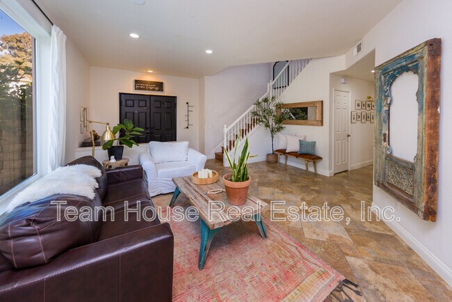 Foto del edificio - 27733 Mansfield Ct
