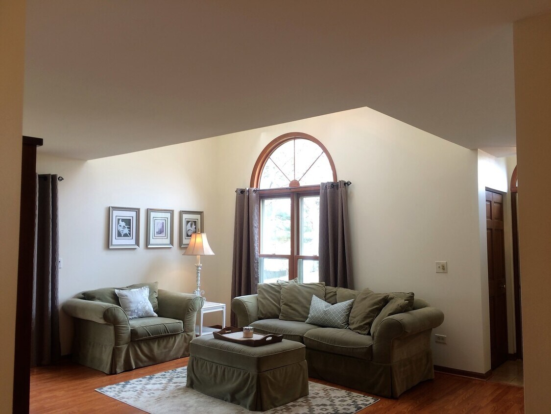 Foto principal - 2524 E Hunter Dr