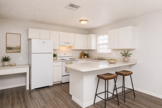 Interior Photo - Cottage Court Apartments