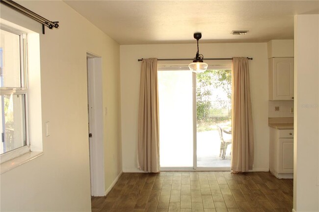 Building Photo - 4635 Hunter Ridge Dr