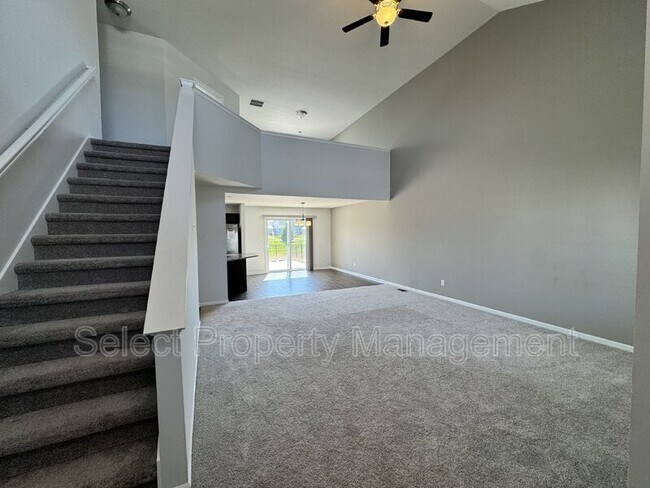 Building Photo - 580 Barnsley Cv