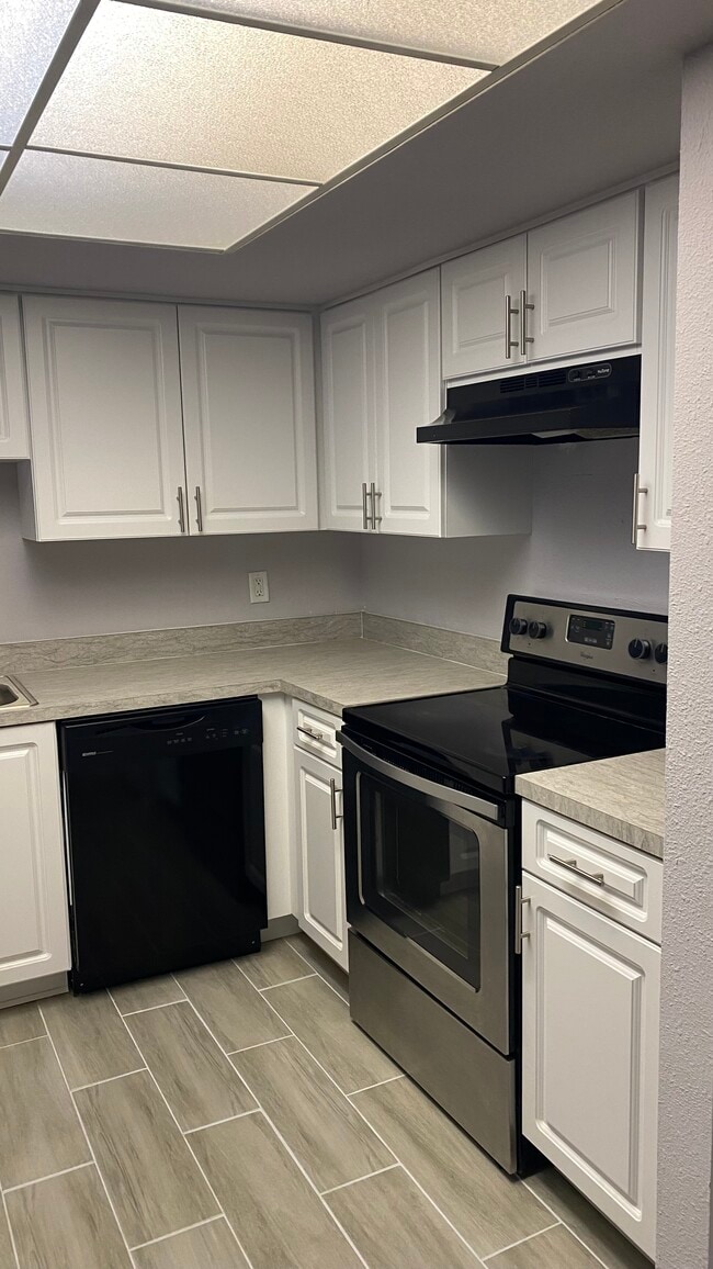 Foto del edificio - 3709 GREENERY Ct