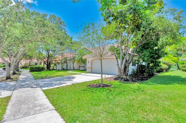 Building Photo - 4 br, 3 bath House - Country Isles Manor