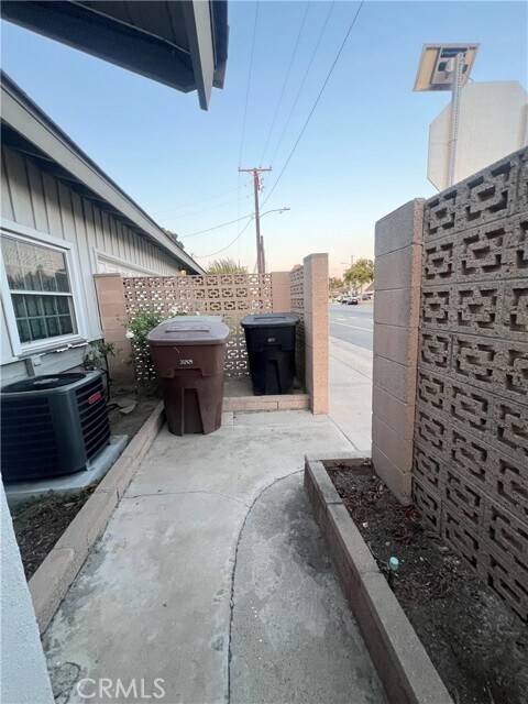 Foto del edificio - 2083 S Eileen Dr