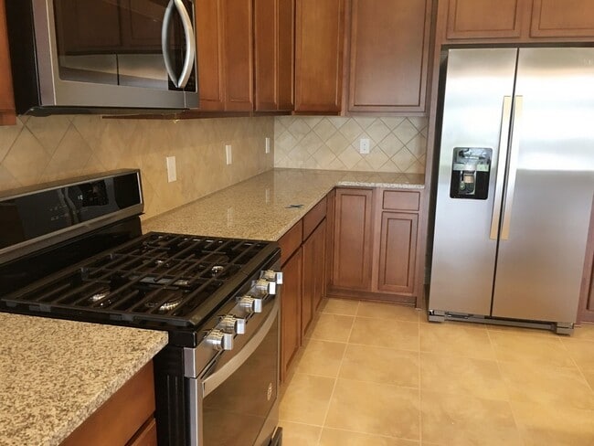 Building Photo - Dr Phillips area 4 bed 3 1/2 bath home
