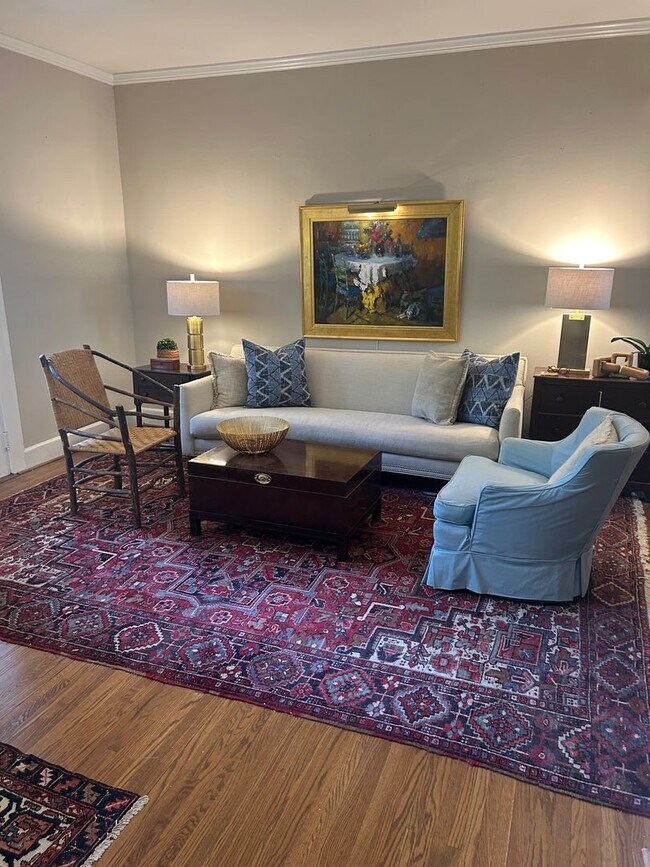 Building Photo - Greenville, 1BD/1BA, 800SF