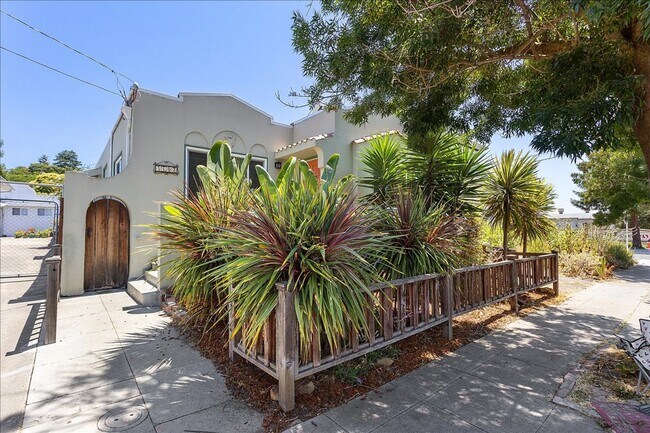 Photo - 3608 Fruitvale Ave House